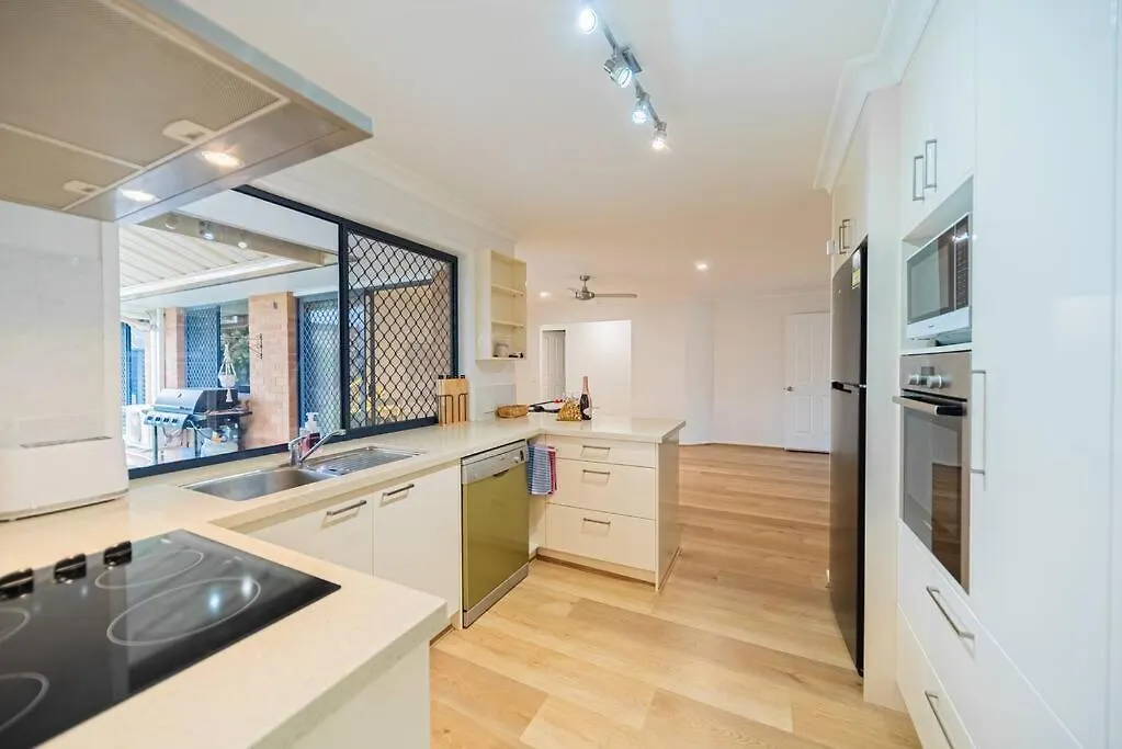 Holiday home Springfield Breeze - Newly Furnished Home, Sunny Patio And Bbq Goodna Australia