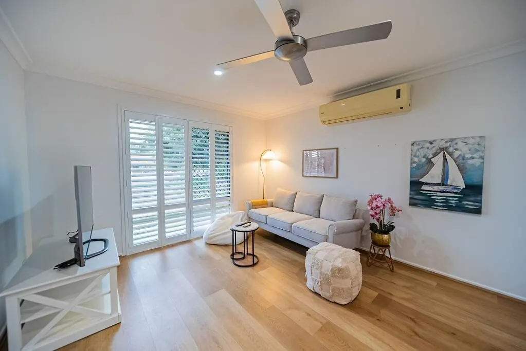 Holiday home Springfield Breeze - Newly Furnished Home, Sunny Patio And Bbq Goodna Australia