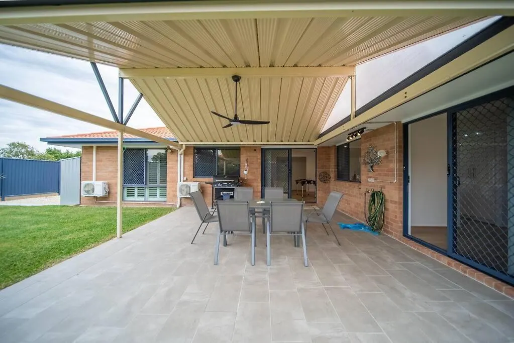 Springfield Breeze - Newly Furnished Home, Sunny Patio And Bbq Goodna 0*,